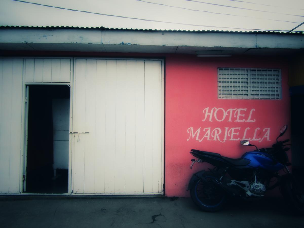 Estelí Hostal Mariella מראה חיצוני תמונה